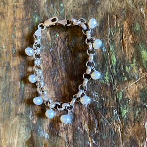 Pearl bracelet